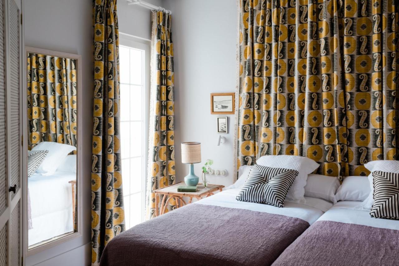 Cristine Bedfor Hotel Port-Mahon